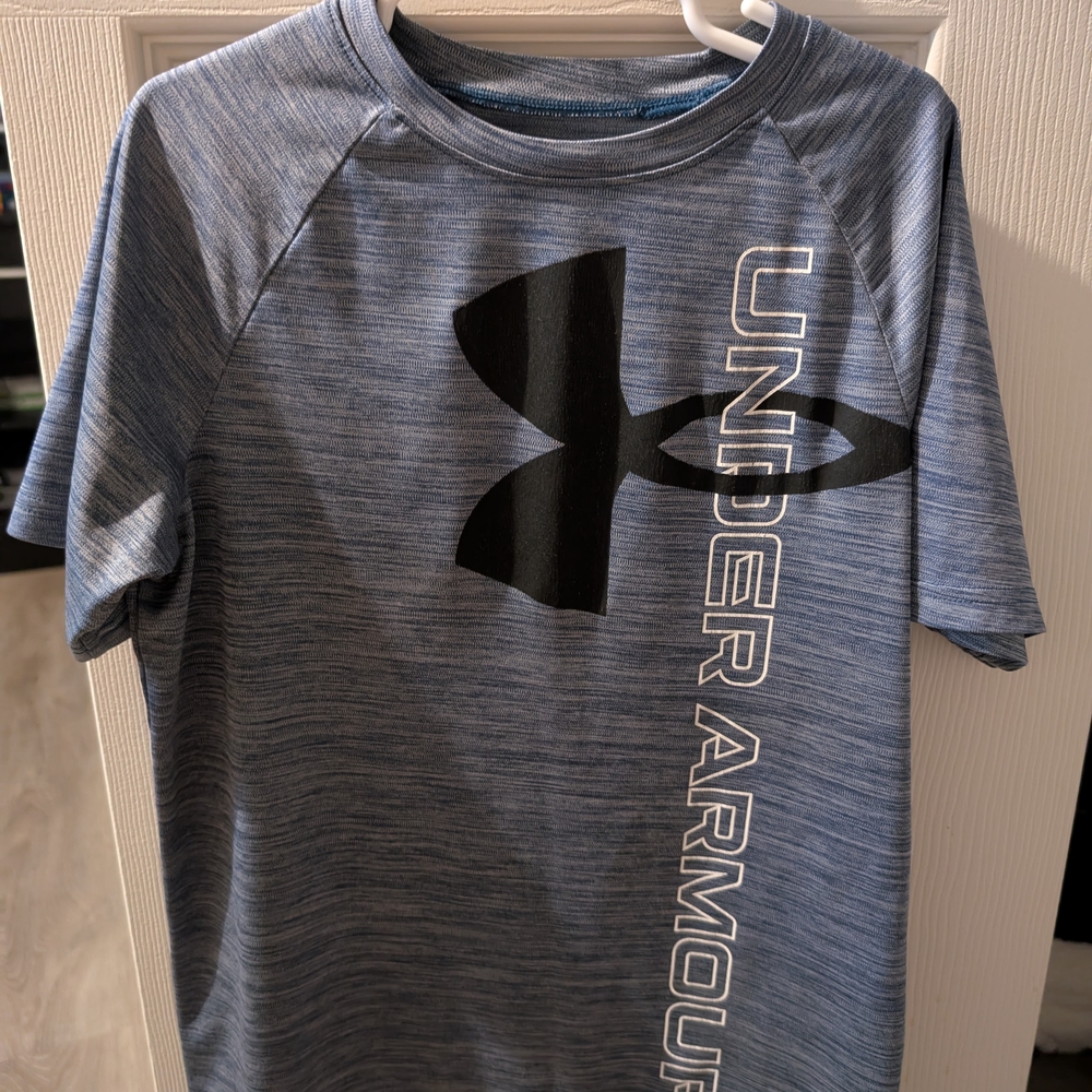 Under Armour Blue Short Sleeve Tee Performance Top